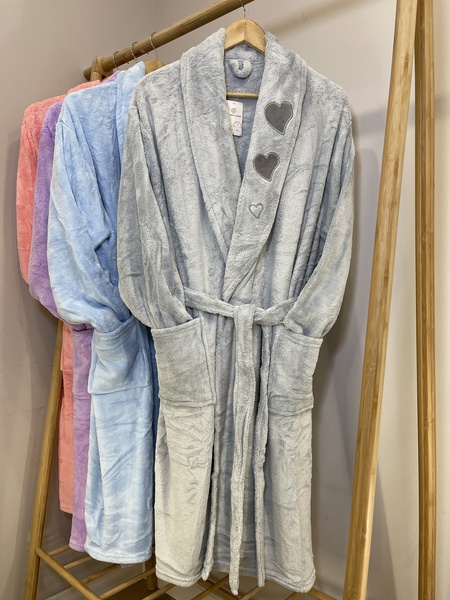 Жіночий банний халат Серця світло-сірий F0150 фото
