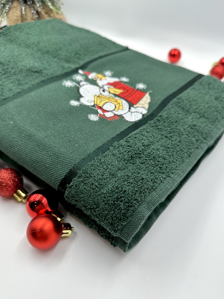 Подарочный новогодний набор банных полотенец Рождественский махра F0411 фото