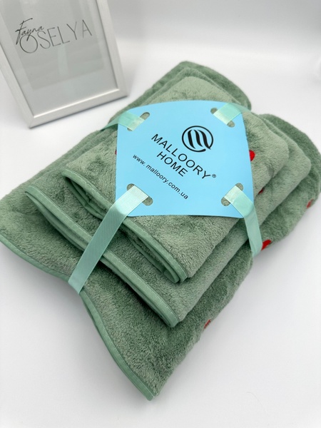 Подарунковий набір банних рушників з мікрофібри Сердечки зелений F0418 фото