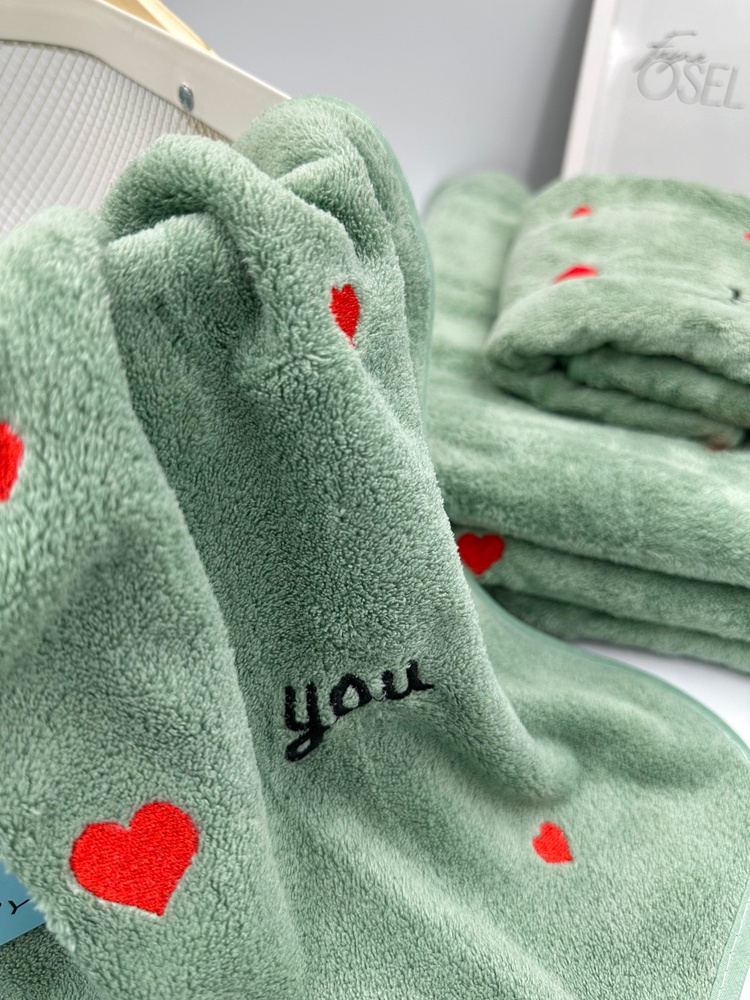 Подарочный набор банных полотенец из микрофибры Сердечки зеленый F0418 фото