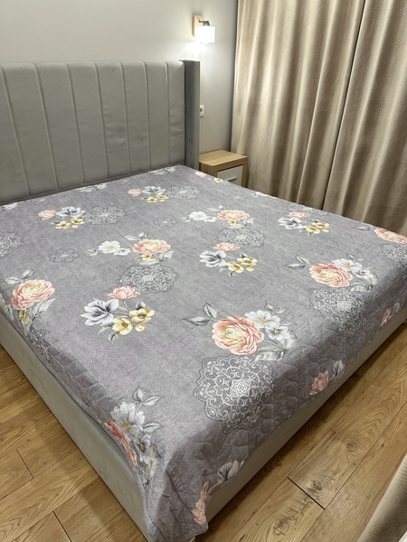 Летнее одеяло Цветы 200x230 см серый F0178 фото